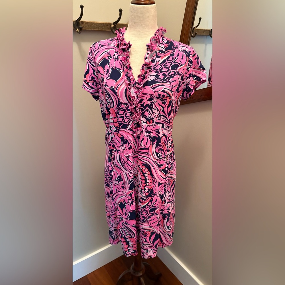 EUC Lilly Pulitzer Luxletic Pink and Blue Dress with matching shorts